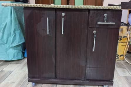 Iron stand with dawlance iron