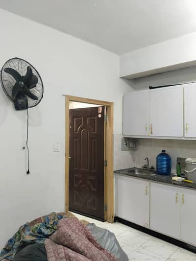 One bedroom unfurnished flat available for rent in E11 2