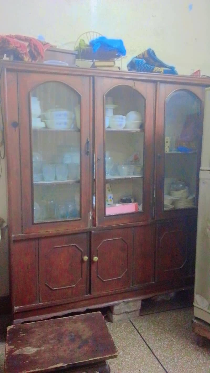 dressing,table and shockace 1