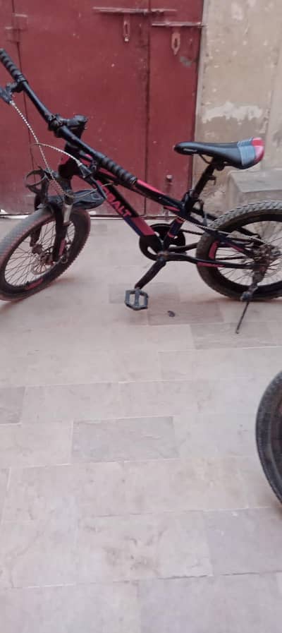 sale Karni hay bacha chala ta nhi hay