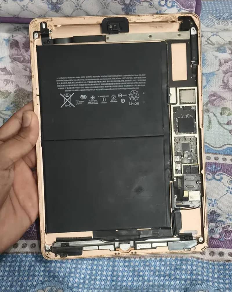 ipad 6th gen (without pannel ) 2