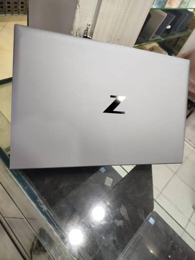 HP ZBook Firefly 15 G7 Mobile Workstation