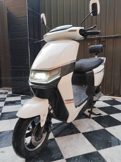 orevo electric scoty