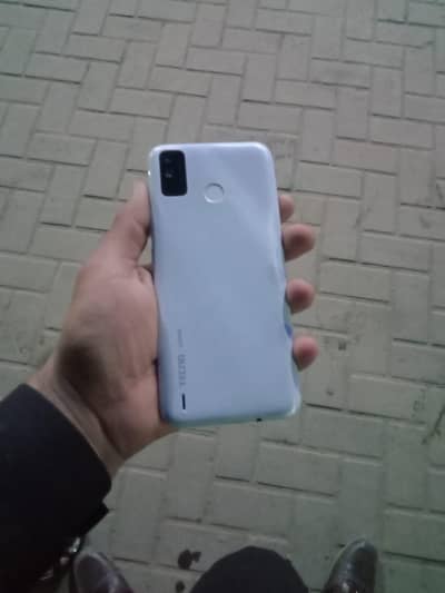 Tecno spark 6 go