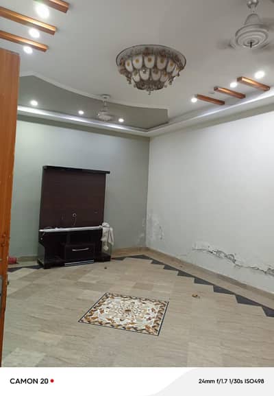 Upper Portion For Rent At The Prime Location In Saddar Officer Colony
