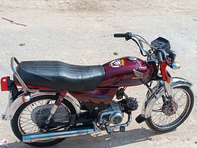 Honda CD 70 2009. . . . whtsapp. . . 0306 7856406