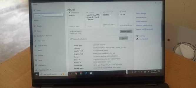 Dell latitude 5300  i7 8th generation 16/256