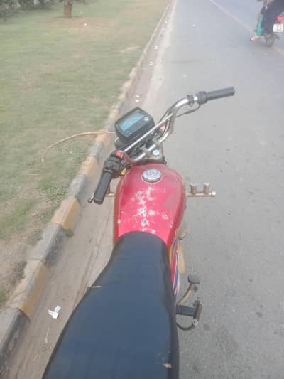 achi halat ma ha gar chali hui ha