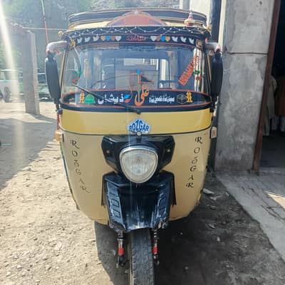 Roz gar 200cc tanga body 9 sittar lush condition mai hai