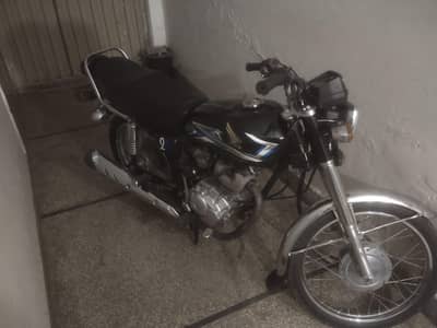 2022 model 125 New condition home use bike