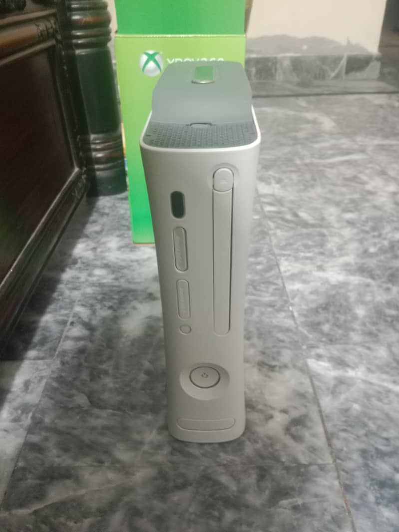 x box 360 two controller 1