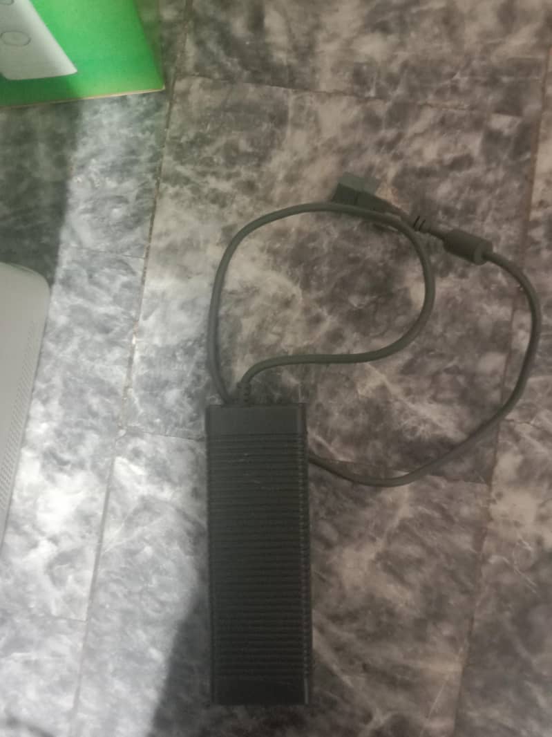 x box 360 two controller 3