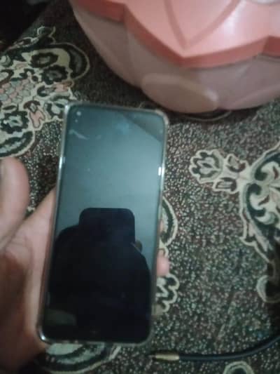 akila phone hai gallss barek hai bas