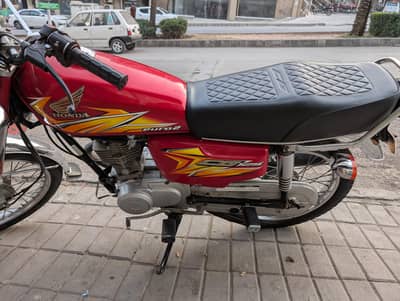 Honda 125 For Sale  Civic Canter Bahria Town