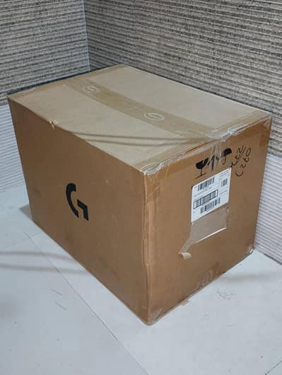 Logitech G29 Box packed