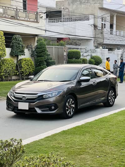 Honda Civic UG 2017 Model Well Maintained