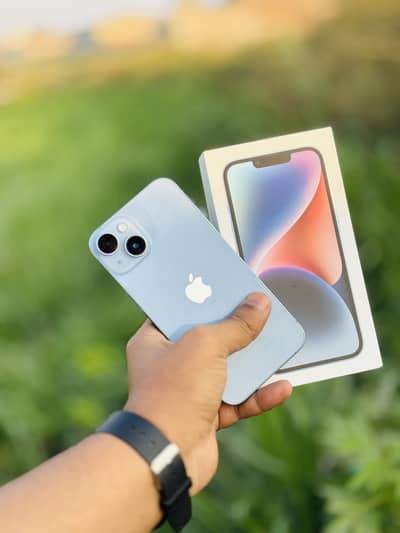 iPhone14 with Complete box 10/10