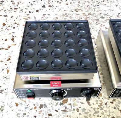 Mini Pancake Maker Machine UFO Sealed Burger Belgian Waffle