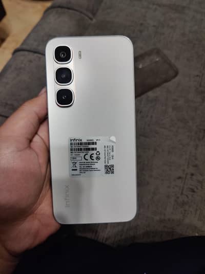 Infinix hot 60 pro  few days used