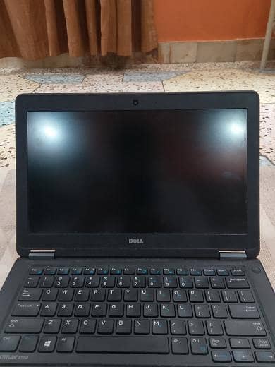 DELL E7250 i7 5th 256GB