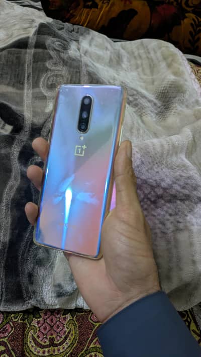 OnePlus 8 – 8GB / 256GB