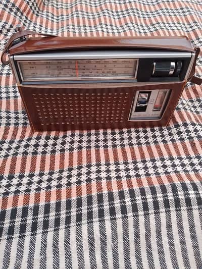 radio national Panasonic R312 10/10 condition for sale
