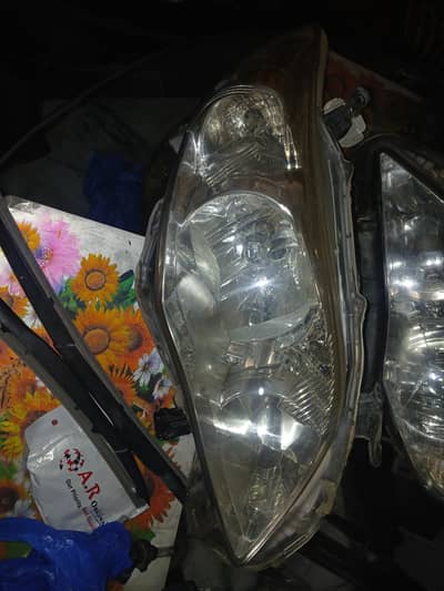 Corrolla 2012 head lights