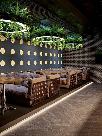 Restraunt space for rent on Main MM alam road prime location third floor with full city and downtown views.