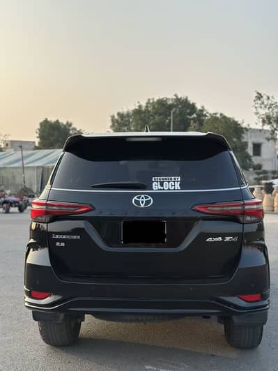 Toyota Fortuner Legender 2.8