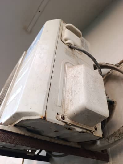 Flower brand (Samsung) inverter air-condition