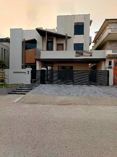 50x90 Kanal Brand new House for Sale G-13