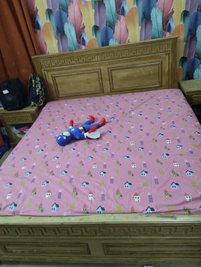 i want to sale my old furniture. . thora kam required hy iska