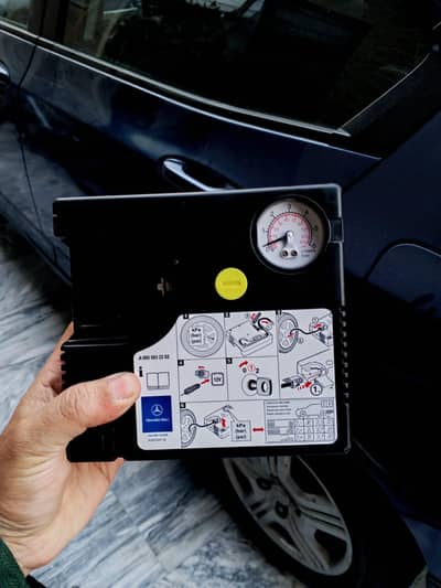 Mercedes Benz Air inflator (pump)