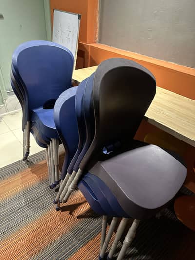 Boss Plastic Chair - New