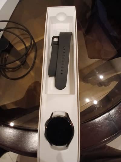 Samsung Galaxy Watch6  Minit With Box and Charger