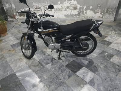 Yamaha YB125Z 2021