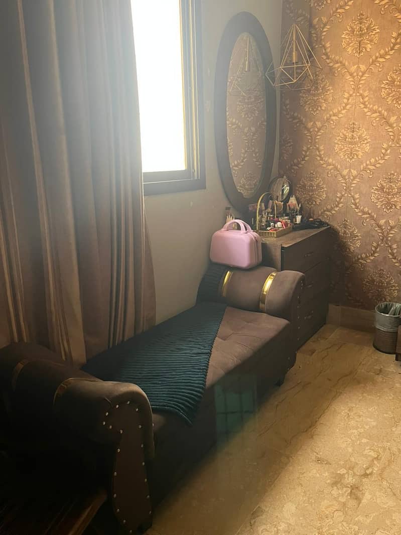 Queen size 5pc bed set 3