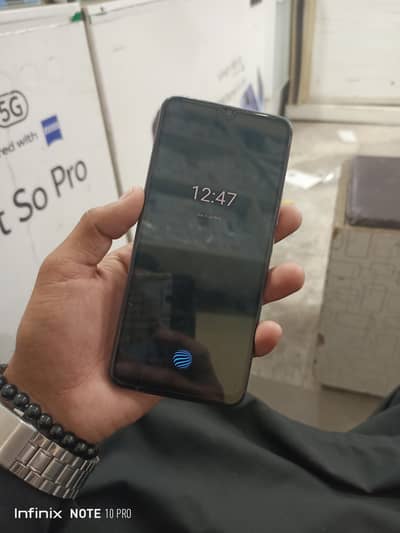 Vivo V20
