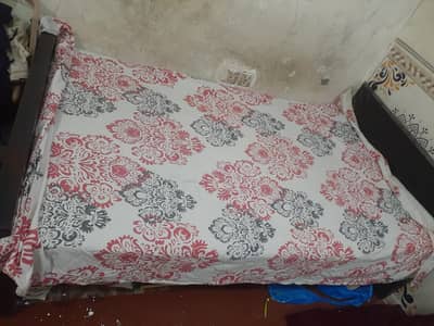 bed without mattress