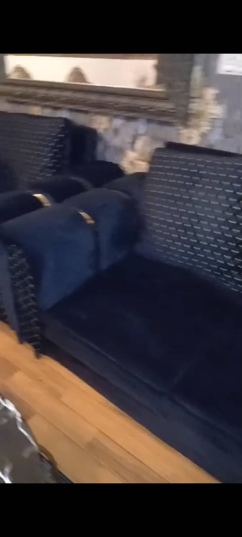 excellent condition sofa 1