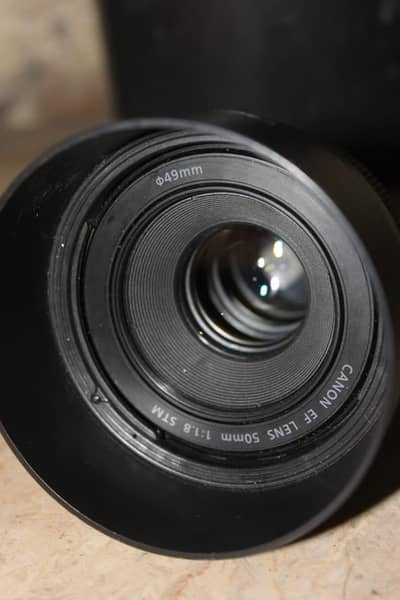 Canon 50mm lens with box