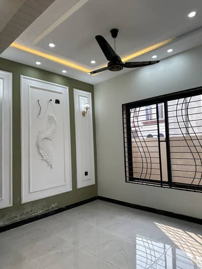 5 Marla Brand New House for Rent Prime Location, Modern Design