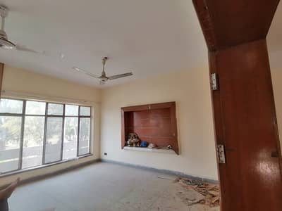 10 Marla House Upper Portion For Rent Prime Location Allama Iqbal Town Lahore