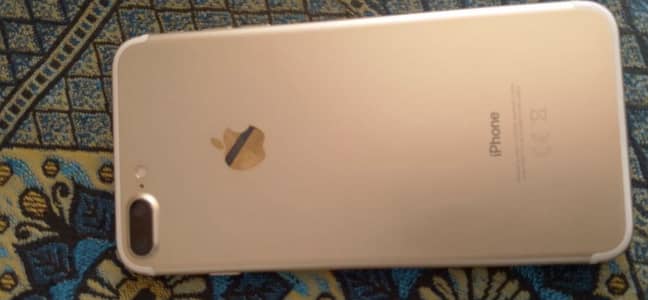 Iphone 7plus 128 gb pta approved 10/10 condishion