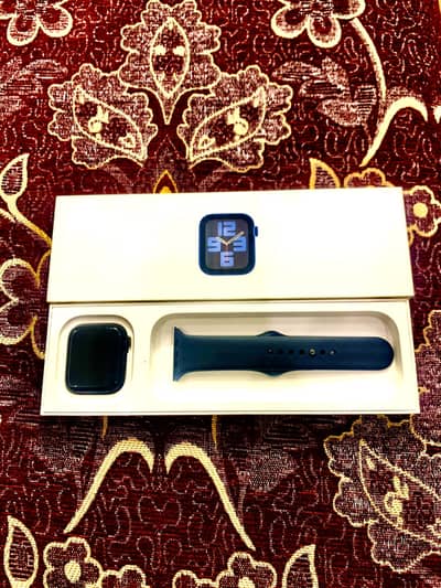 Apple Watch SE (2nd Gen) 44mm – Midnight Aluminium – GPS – M/L
