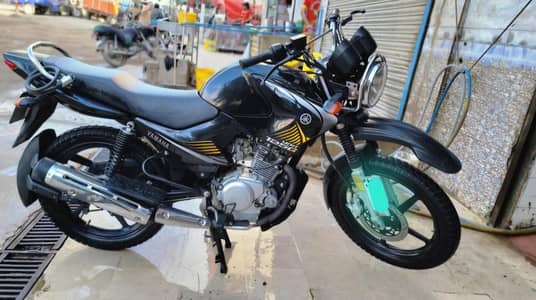 YAMAHA YBR 125G 2024