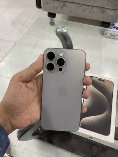 Iphone 15 pro maz