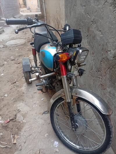 3 wheel disable person bike honda dream