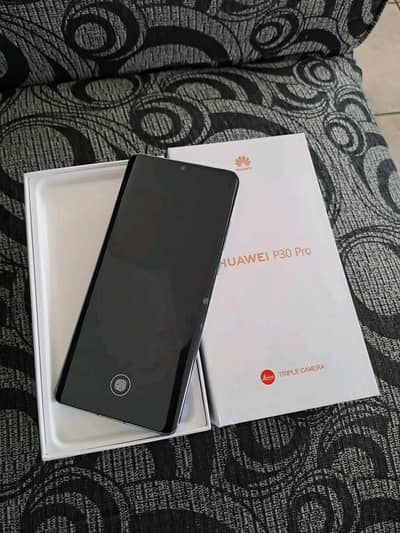 Huawei p30 Pro 8 GB Ram 256gbym WhatsApp number  03326810152