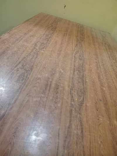 Big, lengthy wood table